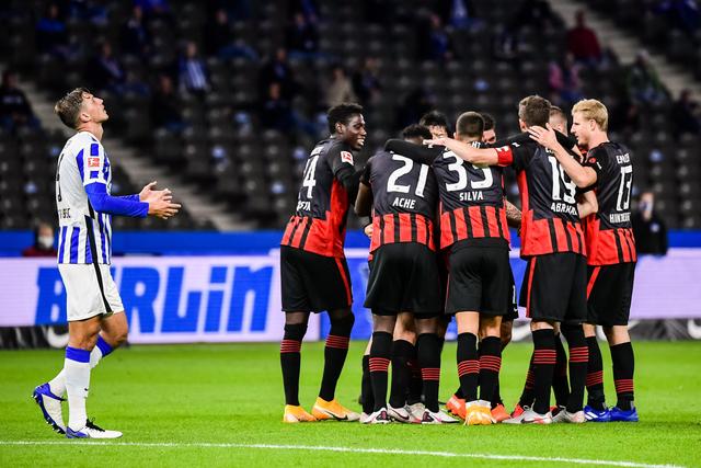 布朗26分绿军轻取开拓者5连胜 魔术大胜公牛