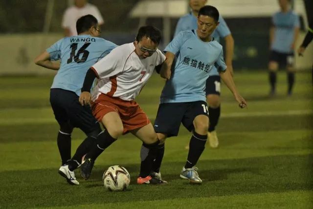 曼晚：拉什福德不满曼联没通知就把他放转会市场